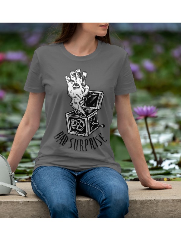 Дамска тениска Madcolors Apparel - Bad Surprise BAD00002 Дамска тениска Madcolors Apparel - Bad Surprise